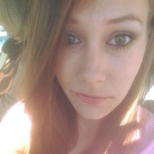 Meet your Posher, Desirae
